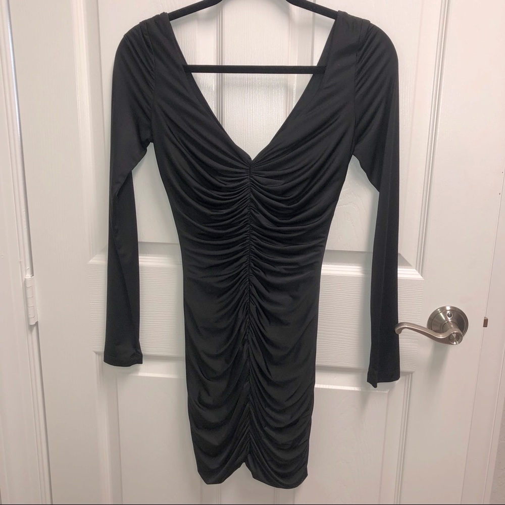 JAY GODFREY BLACK RUCHED L/S V-NECK BODYCON DRESS